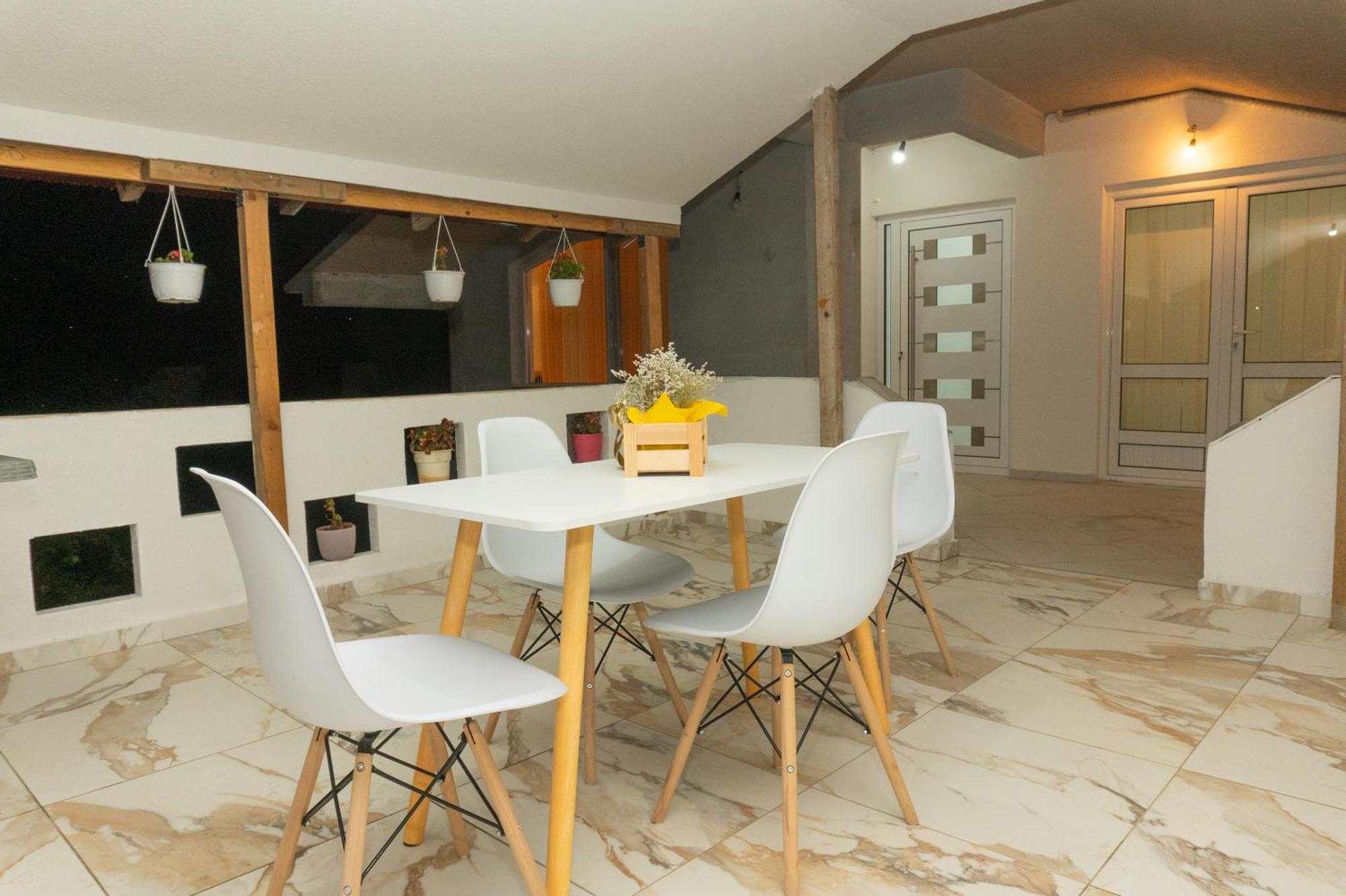 Apartment Cozy Modern *